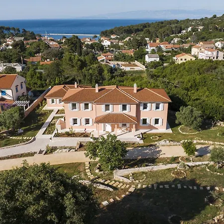 Giardin Retreat *