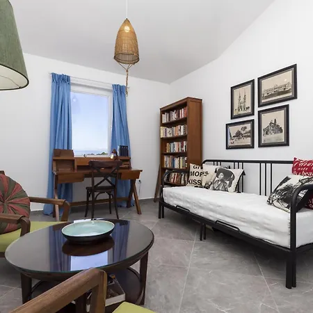Giardin Retreat Villa