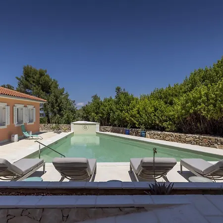 Villa Giardin Retreat *