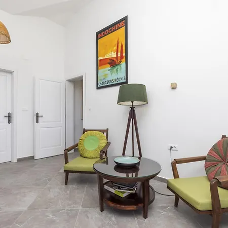 Giardin Retreat Villa