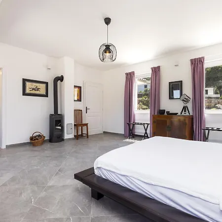 Villa Giardin Retreat