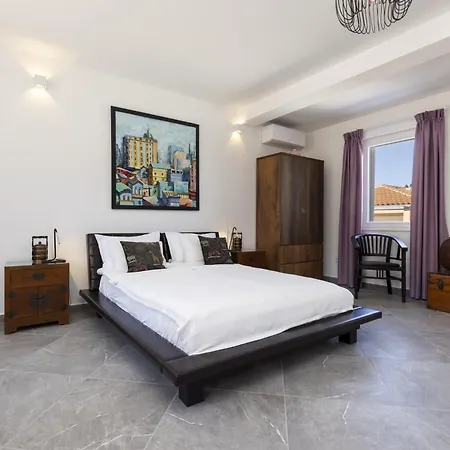 Giardin Retreat Villa