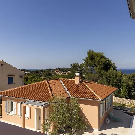 Villa Giardin Retreat *