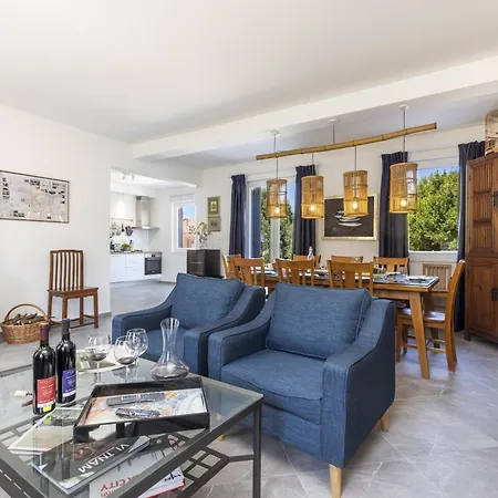 Villa Giardin Retreat