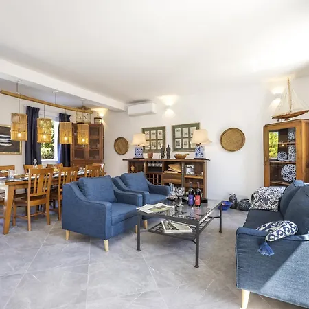 Villa Giardin Retreat *